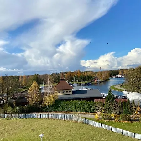 Przy Porcie 54m2 Oraz 31m2 Z Tarasem