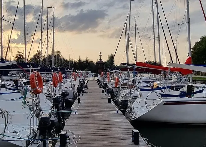 Przy Porcie 54m2 Oraz 31m2 Z Tarasem